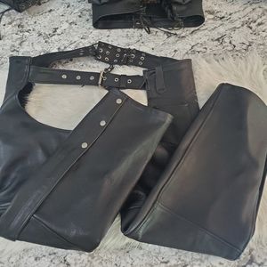 Unik Ultra L Large leather black chaps